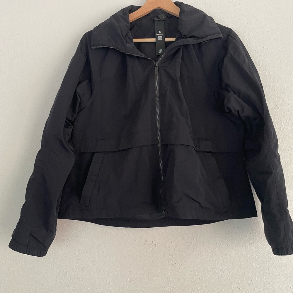 Lululemon waterproof jacket size 8